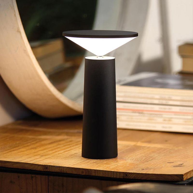 LUIS Table Lamp