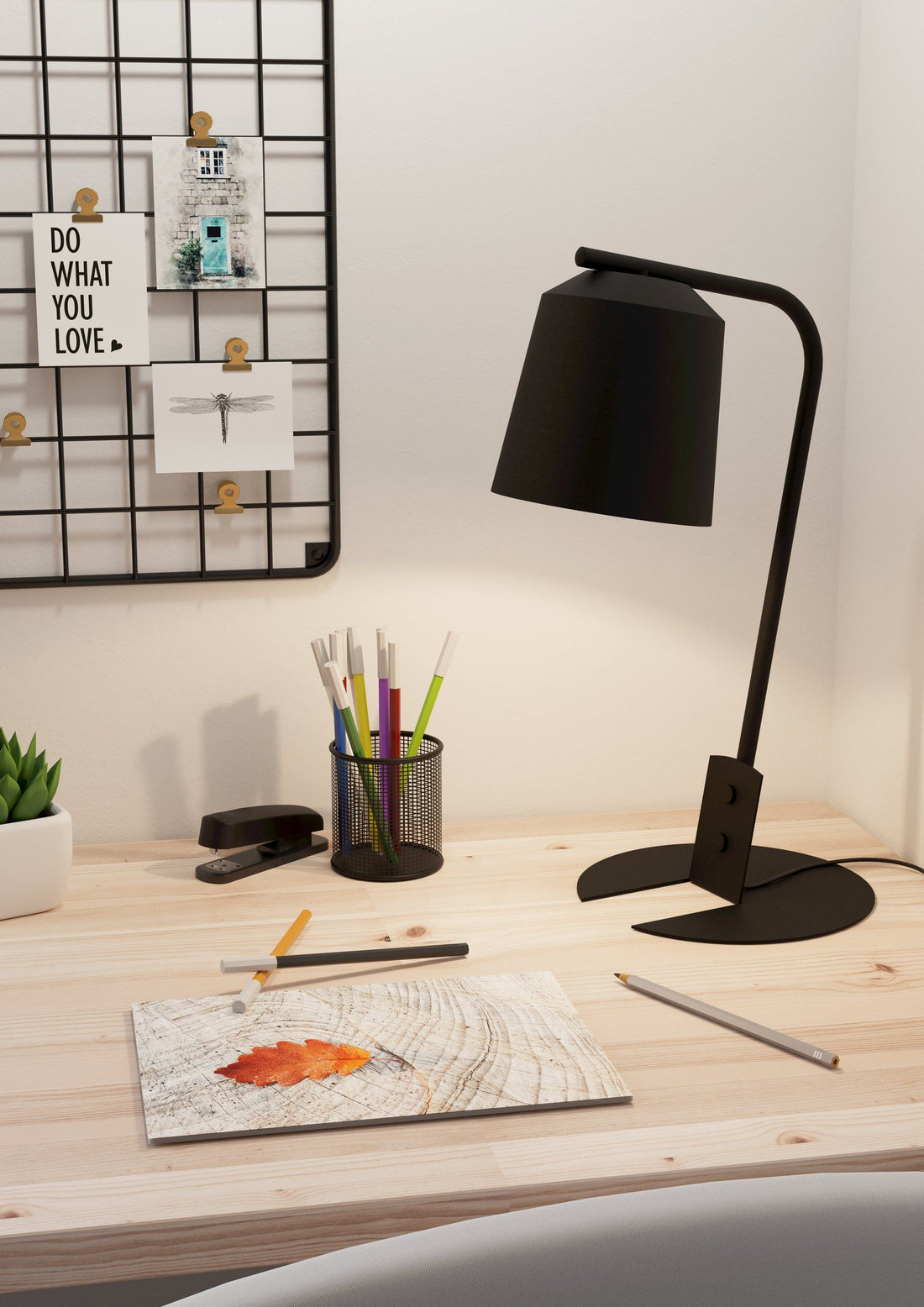 ONEDA Table Lamp