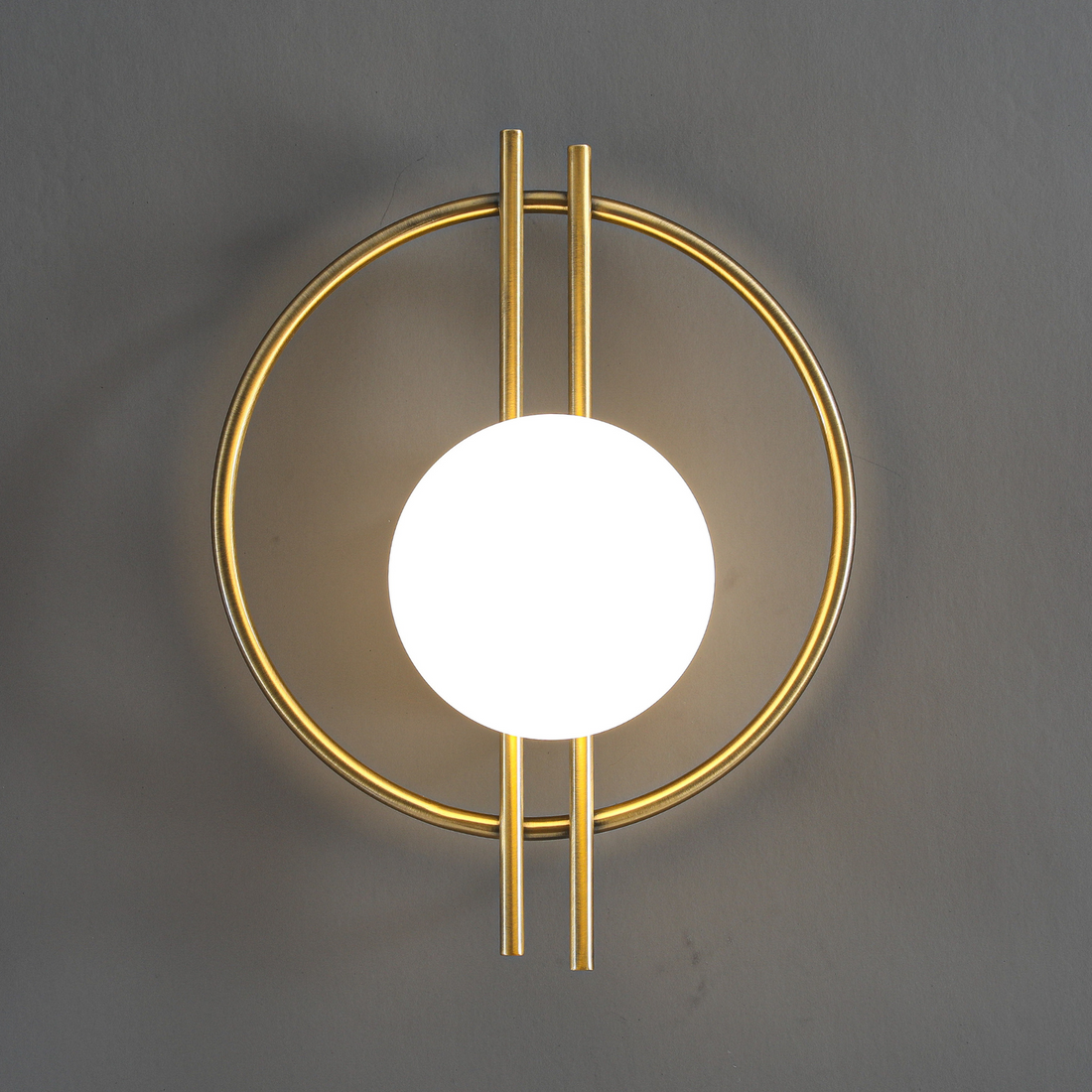 Effulora Wall Light